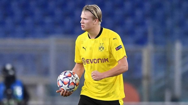 加泰队主教练：亚马尔不在阵容内很遗憾；终极目标参加世界杯（加泰主帅：亚马尔无缘名单令人惋惜，最终目标是参加世界杯）