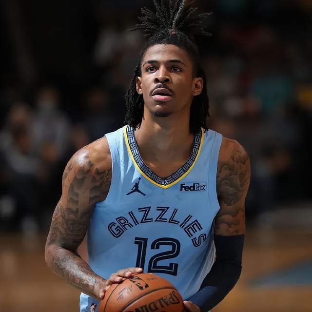 意甲知名评论员：亚沙里是全能型中场，我希望看到莫德里奇、拉比奥特与亚沙里组成中场（意甲名嘴：亚沙里是全能中场，期待与莫德里奇、拉比奥特联手镇守中场）