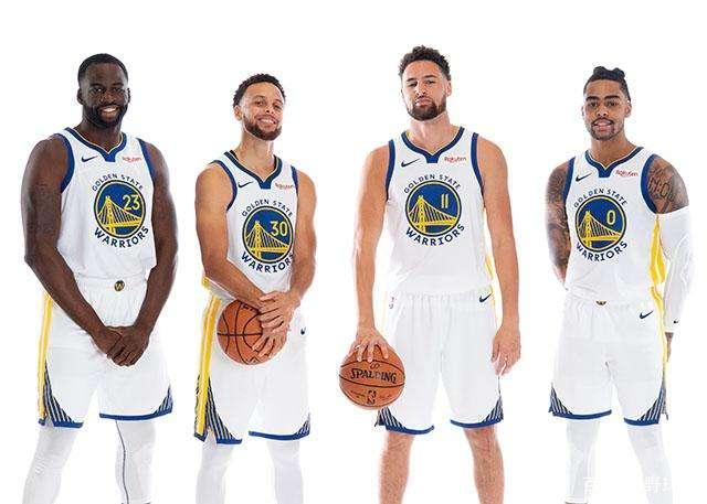 替补球员爆发助球队锁胜（板凳奇兵发威助球队锁定胜局）