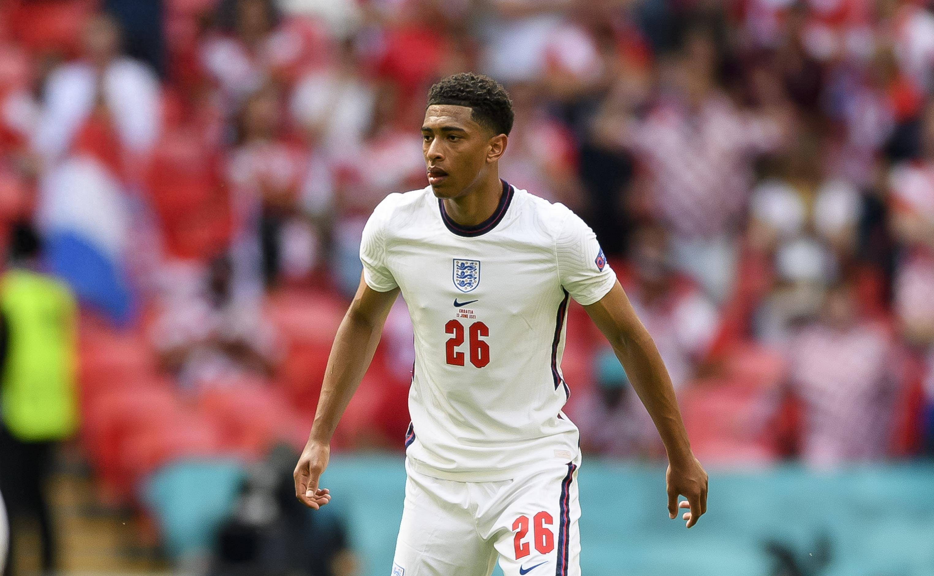 罗体：萨里向洛蒂托要求在一月引进一名高水平中场球员（罗体：萨里要求洛蒂托在冬窗引进一名高水准中场）